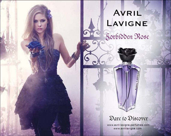 avril lavigne fashion style. Avril Lavigne Debuts Her New