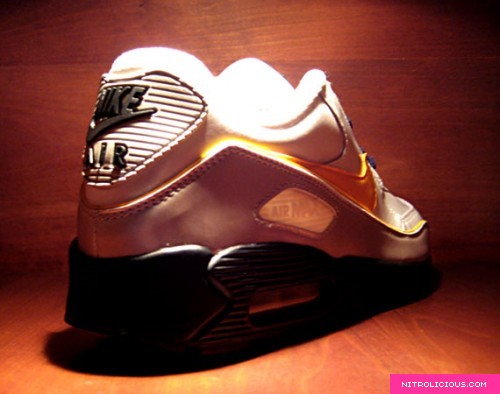 air-max-90-wmns-pearl-3.jpg