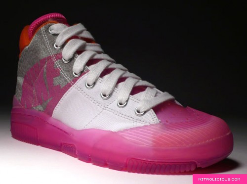 nike-outbreak-clear-pink-2.jpg