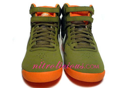 Nike WMNS Aerofit High - ‘Army Boots’