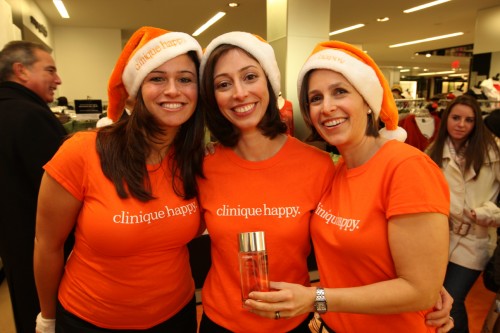 CLINIQUE Pays It Forward This Holiday Season
