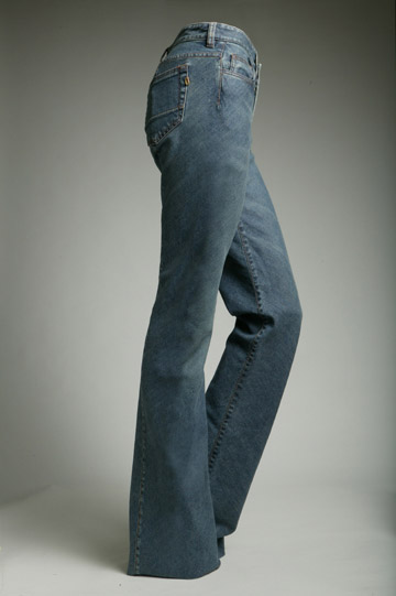 donna-karan-jeans-sp09-side.jpg