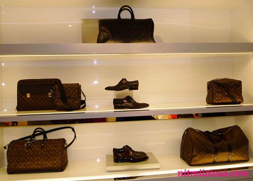 Louis Vuitton Fall 2009 Handbags & Shoes 