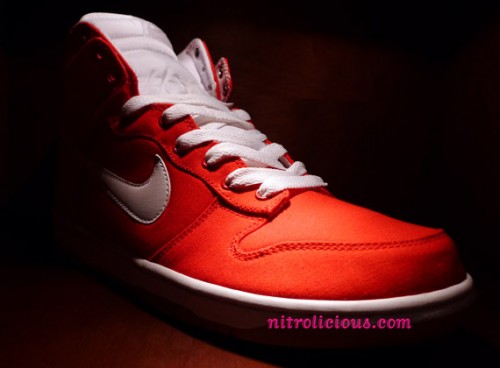 nike-womens-dunk-high-challenge-red-03