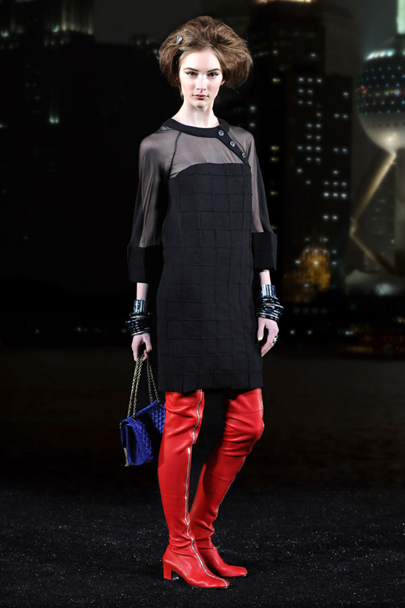 chanel-pre-fall-2010-37