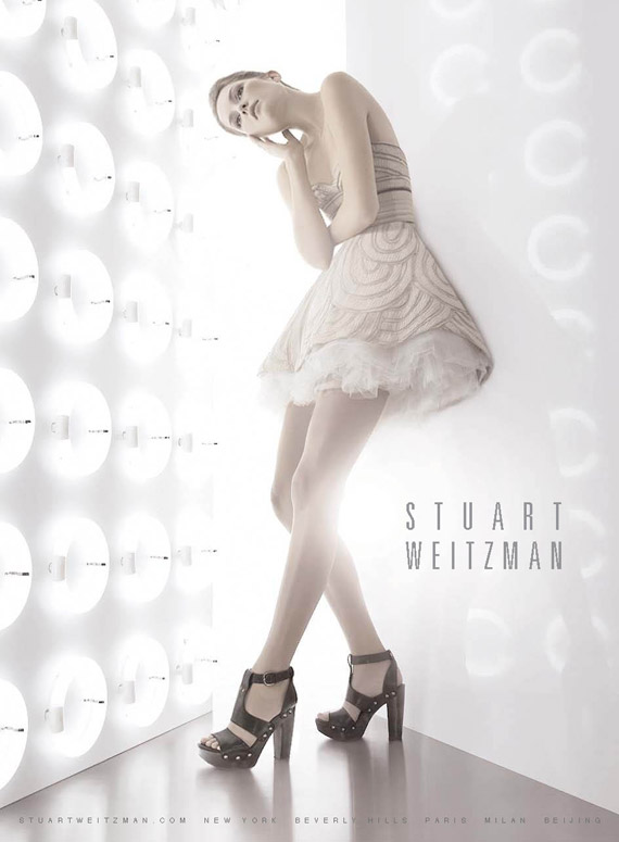 stuart-weitzman-spring-2010-ad-01