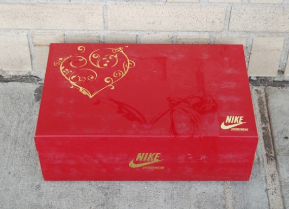 Nike dunks on sale valentine's day 2010