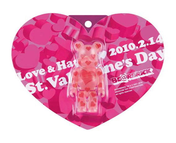 2010-valentines-bearbrick-3