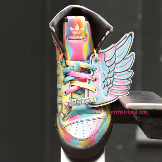 adidas-jeremy-scott-wings-rainbow-14
