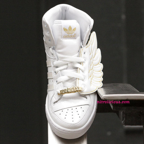 adidas-jeremy-scott-wings-white-gold-06