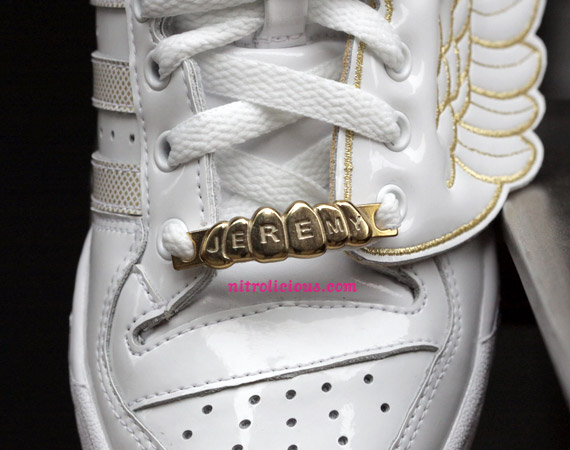 adidas-jeremy-scott-wings-white-gold-08