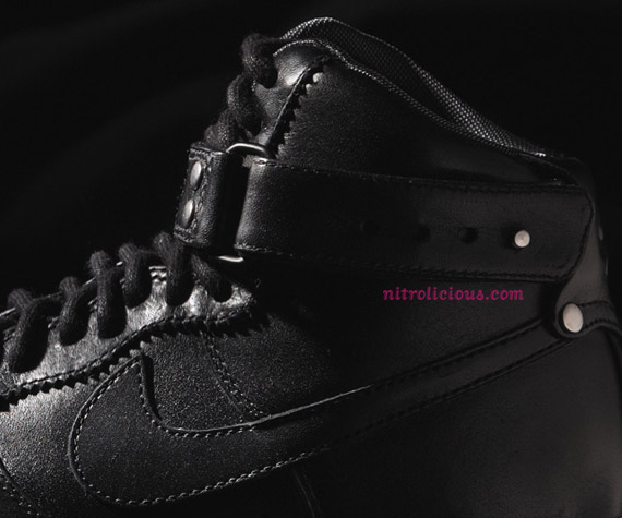 nike-wmns-air-force-1-high-stud-04