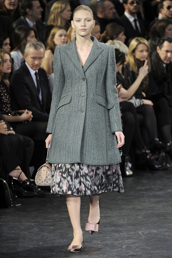 Louis Vuitton Fall 2010 Collection + Celebrities