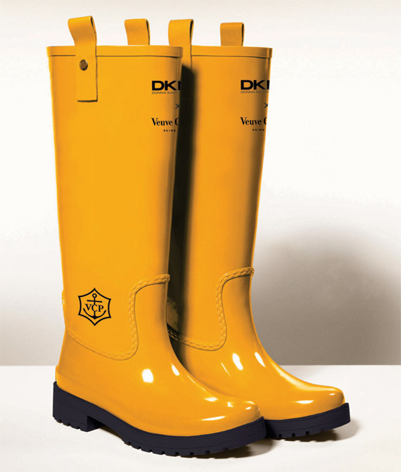 DKNY for Veuve Clicquot in the Snow Rubber Boot