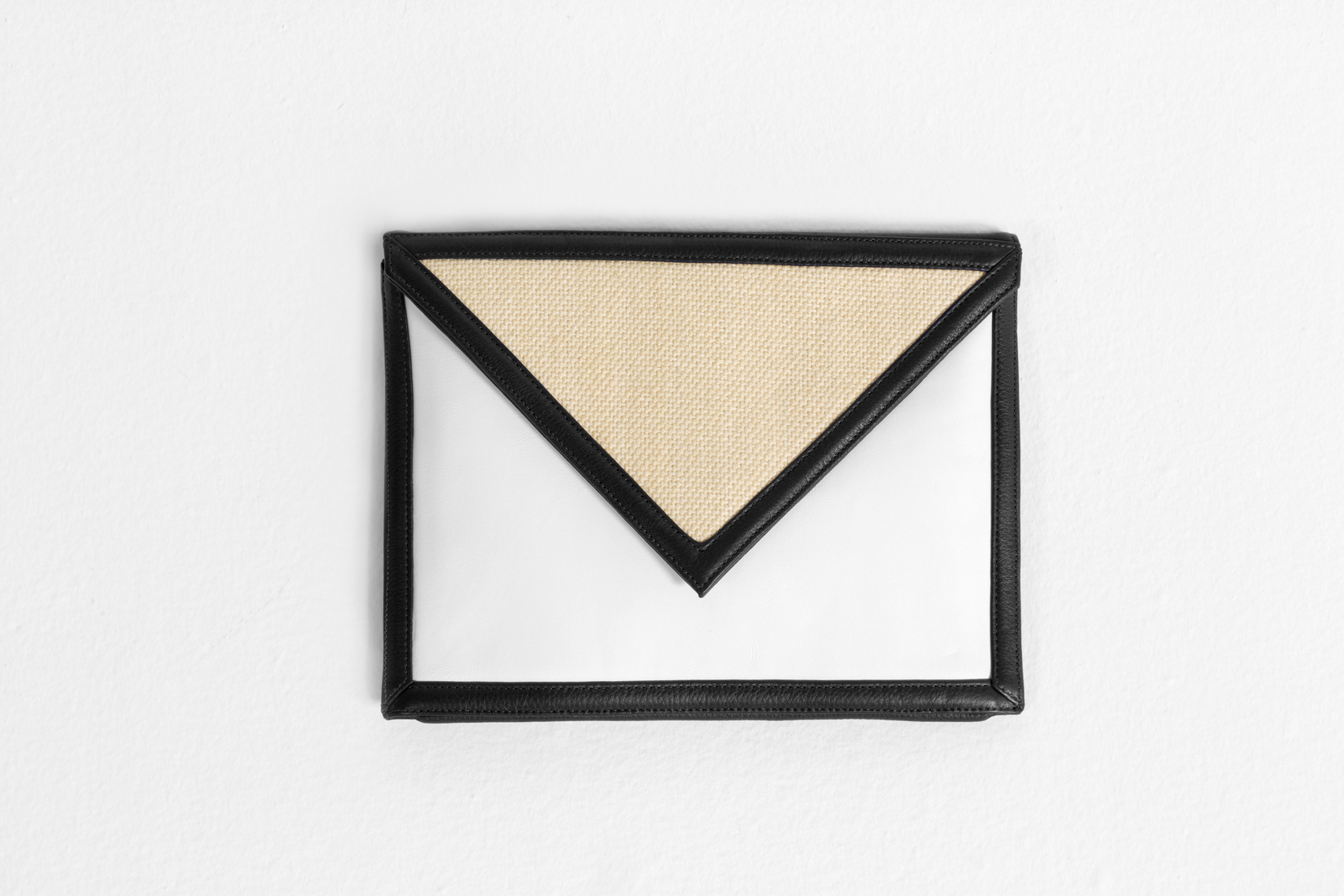 SS14---Greenwich-Clutch---White-Navy-Wheat---Front-TEMP
