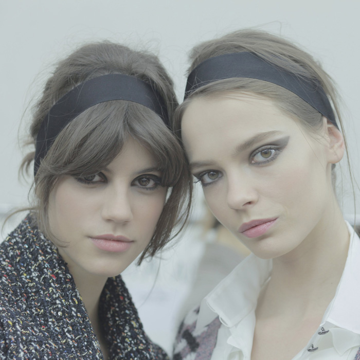 Parisian Glow Skin >> CHANEL Fall/Winter 2015-16 Show Backstage Makeup - nitrolicious.com Parisian Glow Skin >> CHANEL Fall/Winter 2015-16 Show Backstage Makeup - nitrolicious.com