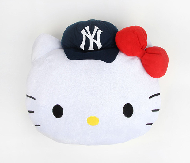 Hello Kitty x Major League Baseball 2014 Collection - nitrolicious.com