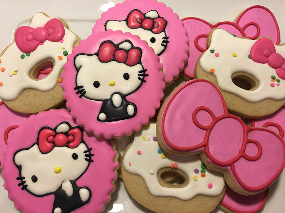 The Hello Kitty Cafe Pop-Up Truck Is Rolling Its Way Into NYC