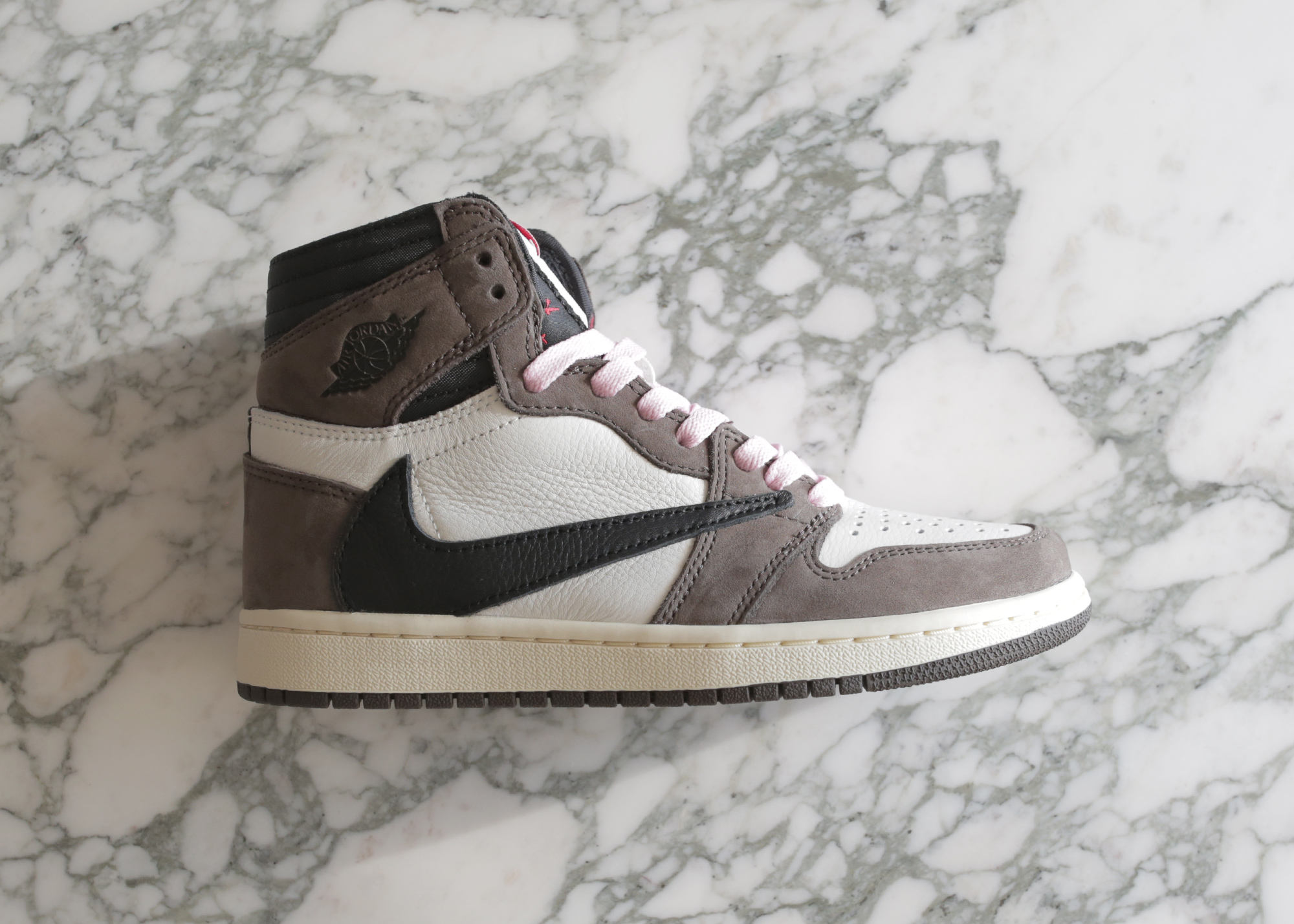 girls air jordan 1s