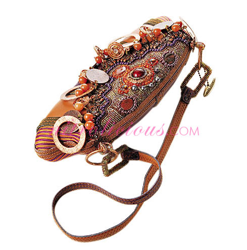 Small Bags & Clutches 