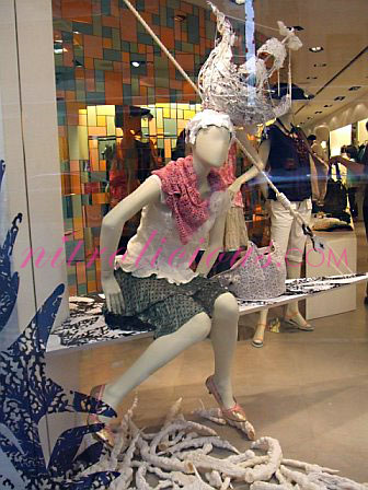 Hong Kong Shopping #7   The Busy Streets & Malls