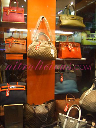 Hong Kong Shopping #7   The Busy Streets & Malls