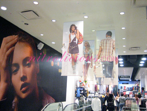 H&M Luv #21 – 06.15.2006